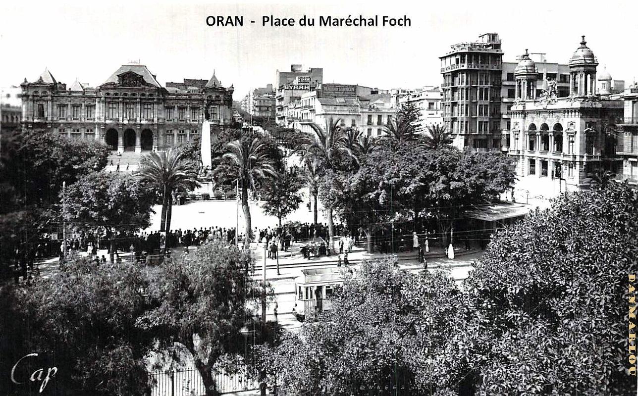 Oran - Place du Marechal Foch.jpg